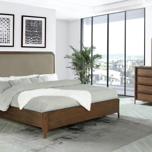 Maderia 4-piece Queen Bedroom Set Walnut