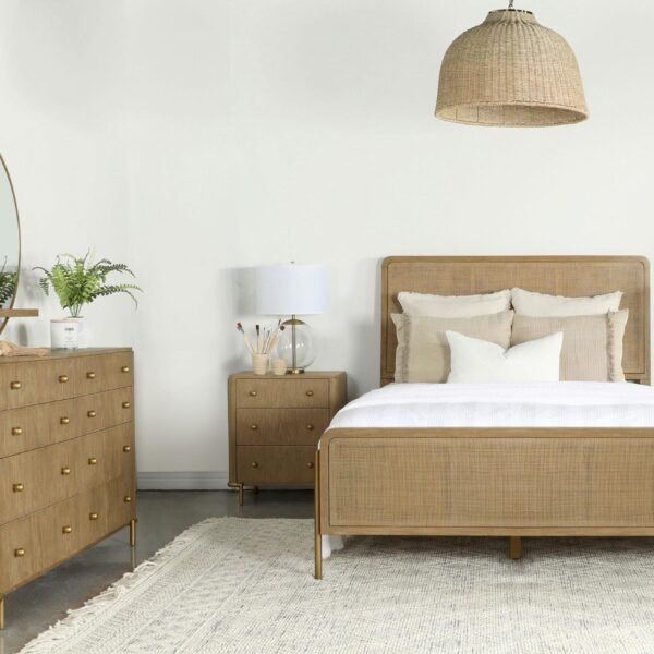 Arini 4-piece Eastern King Bedroom Set Sand Wash