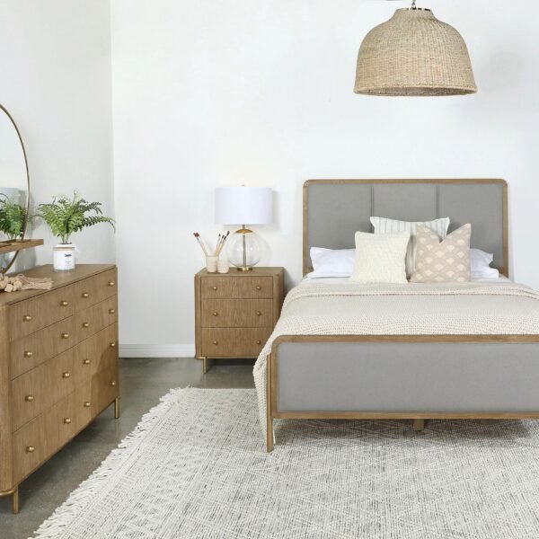 Arini 4-piece Eastern King Bedroom Set Sand Wash and Grey