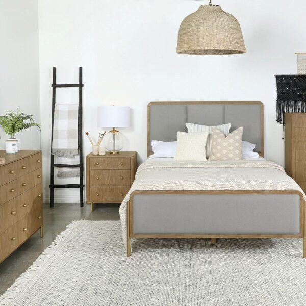 Arini 5-piece Queen Bedroom Set Sand Wash and Grey