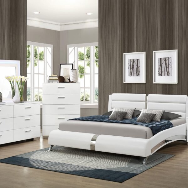 Jeremaine 5-piece Queen Bedroom Set White